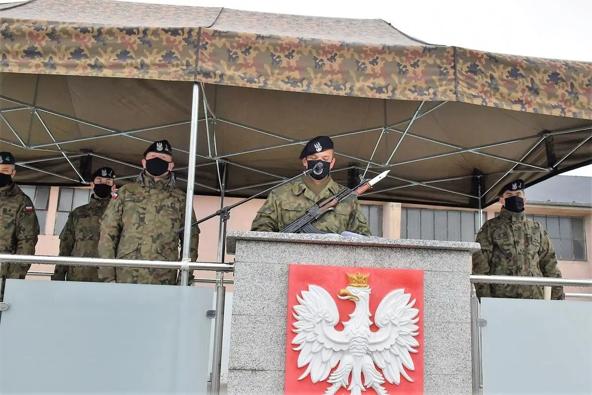 Uroczystości majowe z udziałem bolesławieckich artylerzystów