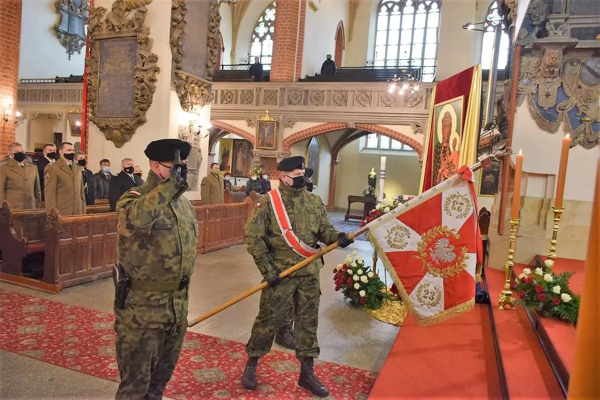 Uroczystości majowe z udziałem bolesławieckich artylerzystów