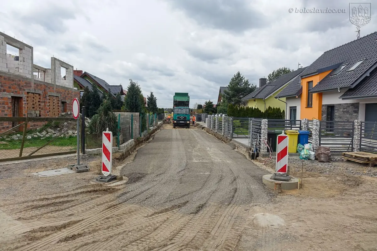 Prace przy ulicy Grabowej w Bolesławcu