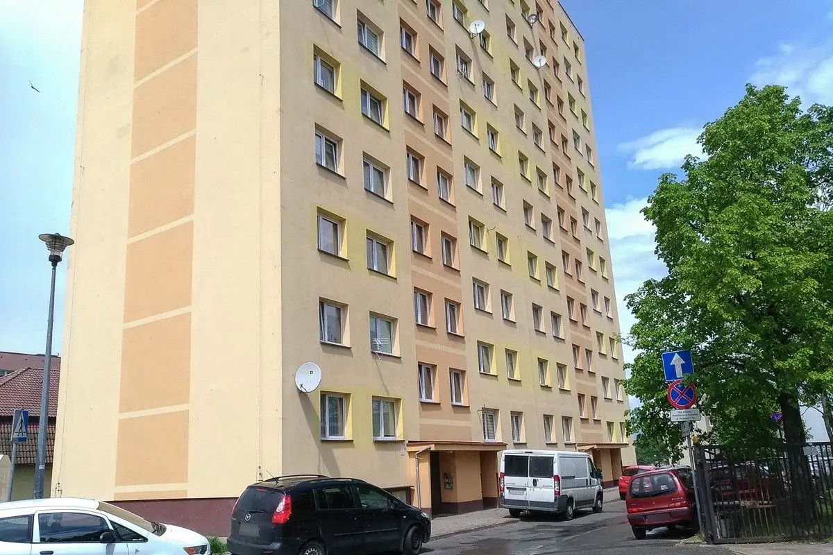 Wieżowiec przy ulicy Parkowej w Bolesławcu