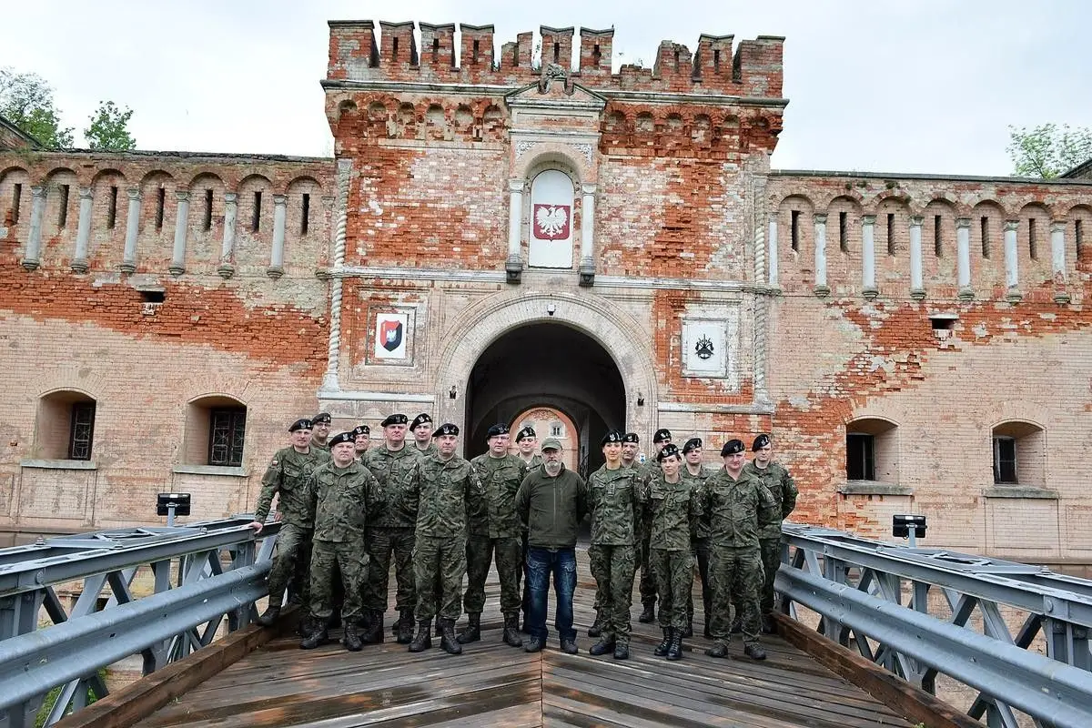 Bolesławieccy artylerzyści i ich historyczno-geograficzna podróż