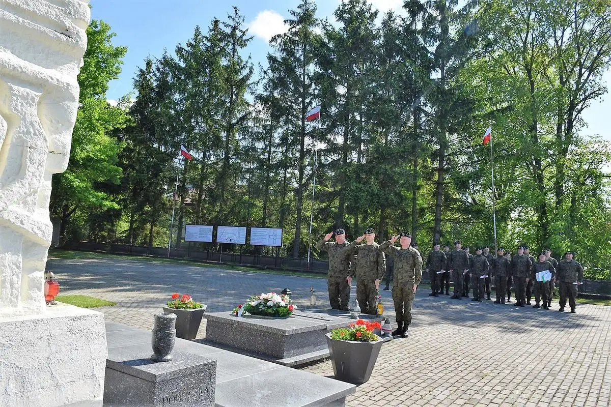 Bolesławieccy artylerzyści i ich historyczno-geograficzna podróż