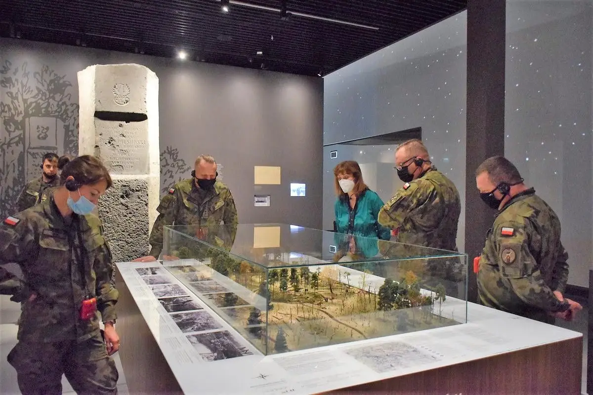 Bolesławieccy artylerzyści i ich historyczno-geograficzna podróż