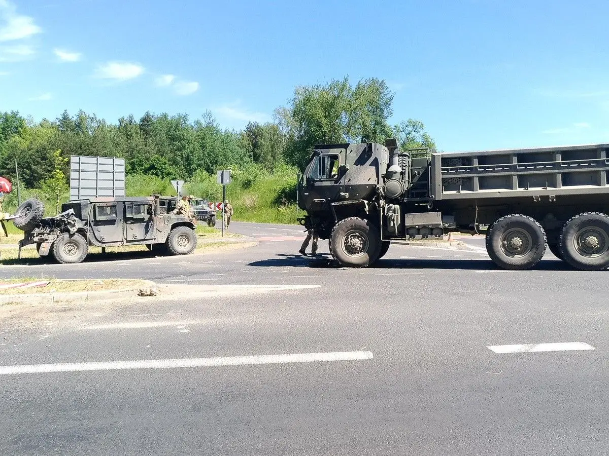 Zderzenie dwóch pojazdów US Army