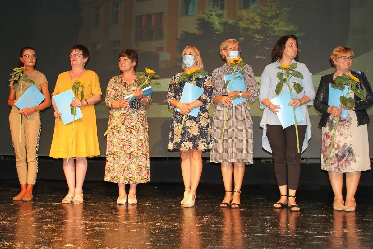 Powiatowa uroczystość w Teatrze Starym w Bolesławcu