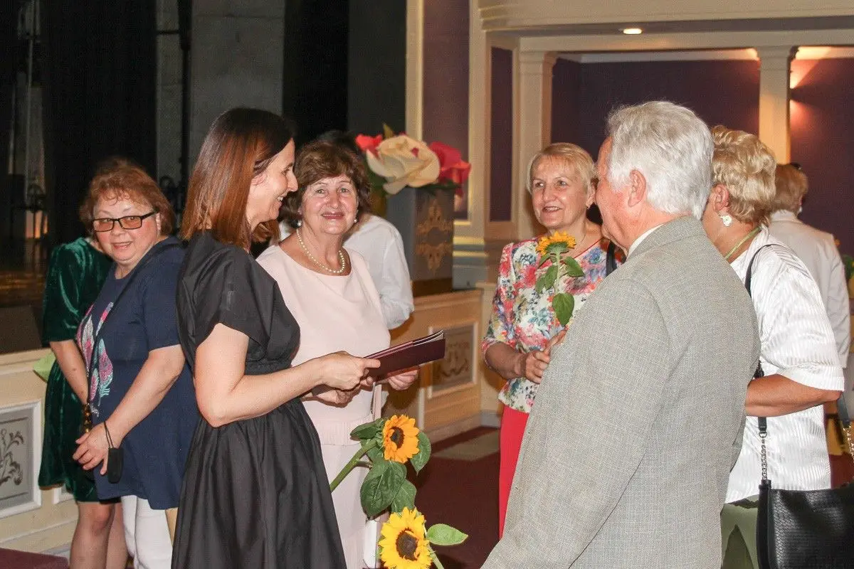 Powiatowa uroczystość w Teatrze Starym w Bolesławcu