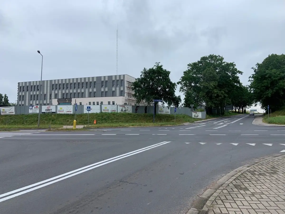 Prace przy budowie nowej komendy policji w Bolesławcu