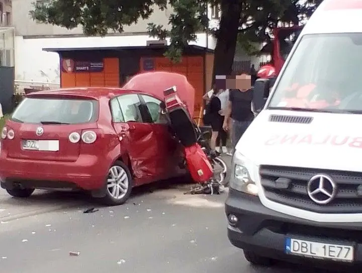 Zderzeni motocykla z autem w Raciborowicach Dolnych