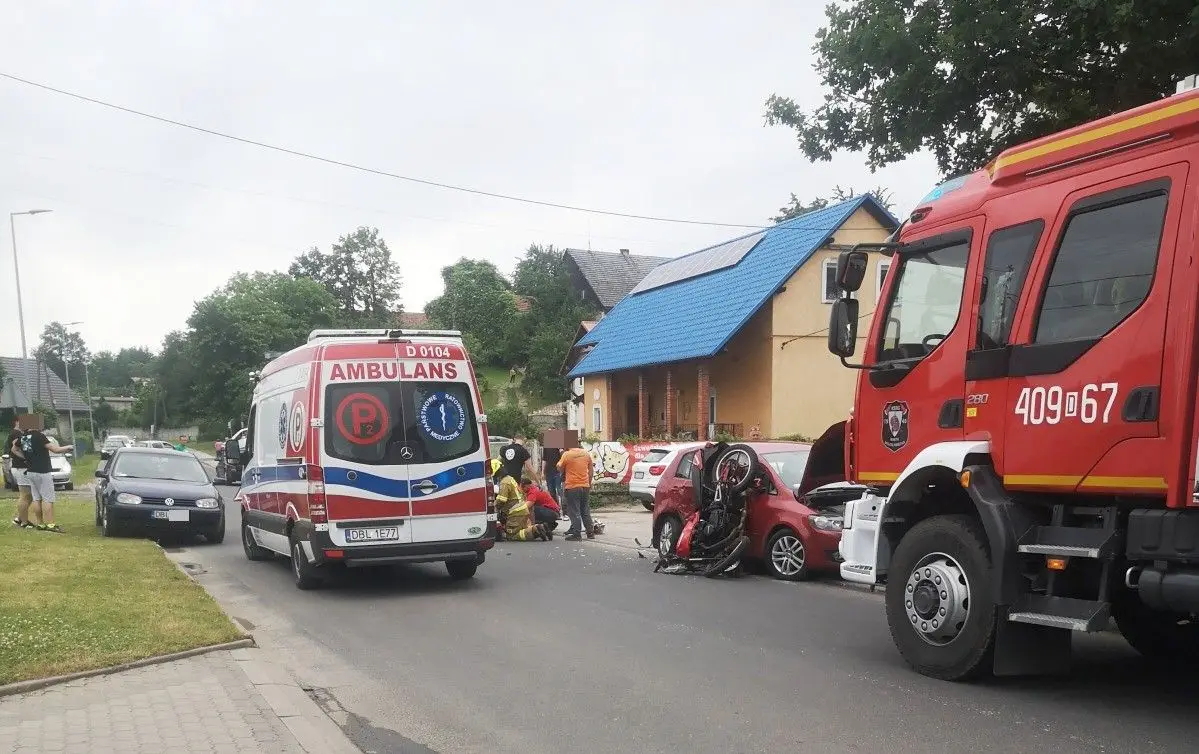 Zderzeni motocykla z autem w Raciborowicach Dolnych
