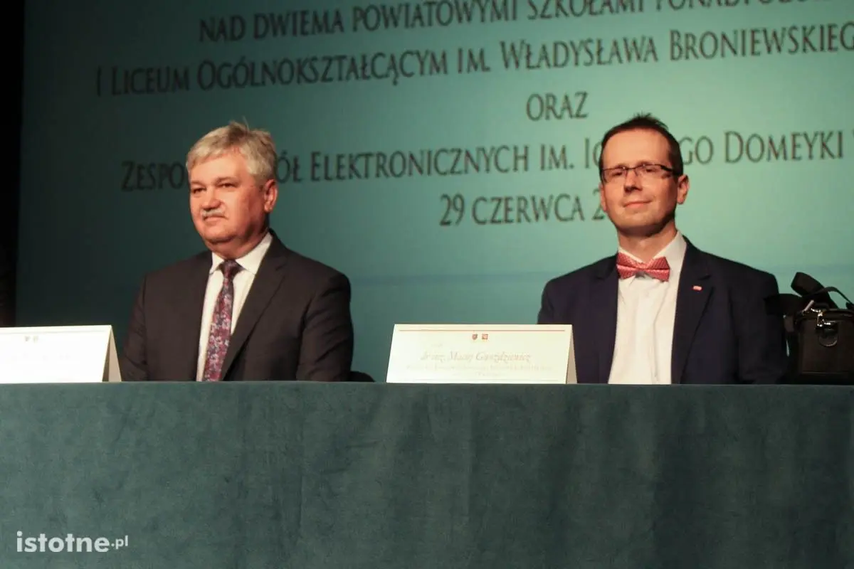 Podpisanie porozumienia między powiatem bolesławieckim a Politechniką Wrocławską