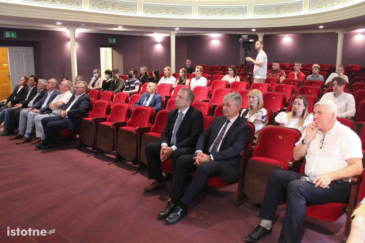 Podpisanie porozumienia między powiatem bolesławieckim a Politechniką Wrocławską