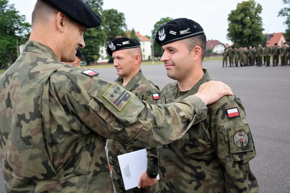 Żołnierze 23 Śląskiego Pułku Artylerii w Bolesławcu