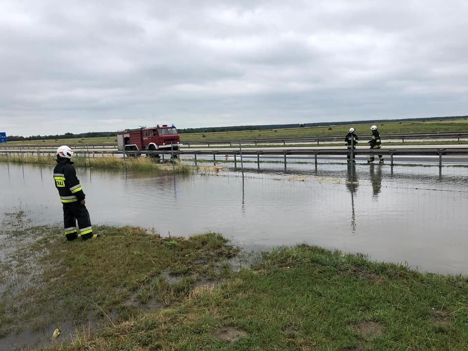 Akcja straży przy A18