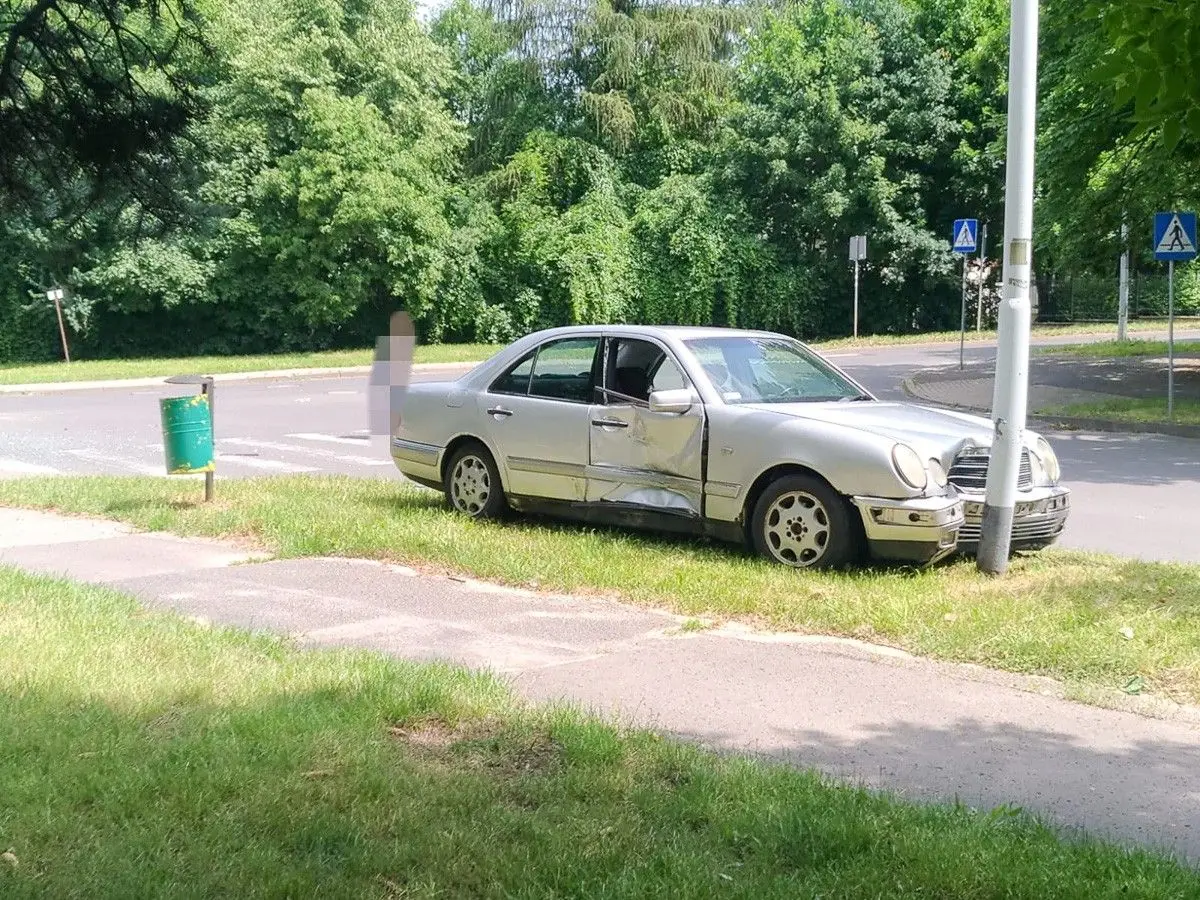 Kolizja przy stadionie w Bolesławcu