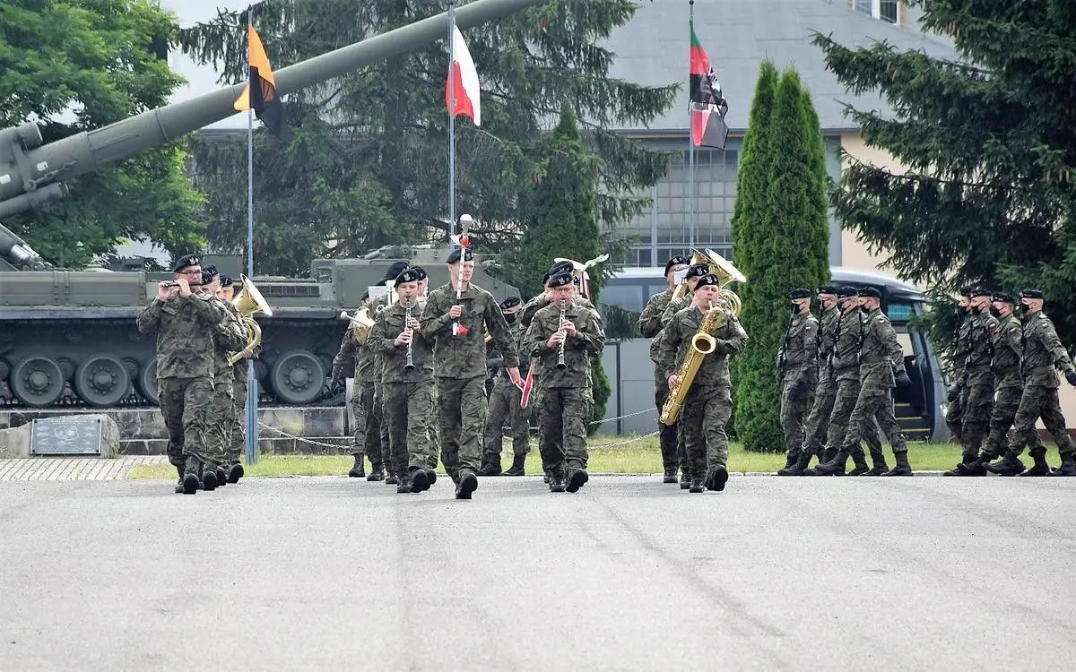 23 Śląski Pułk Artylerii w Bolesławcu: elewi przysięgali
