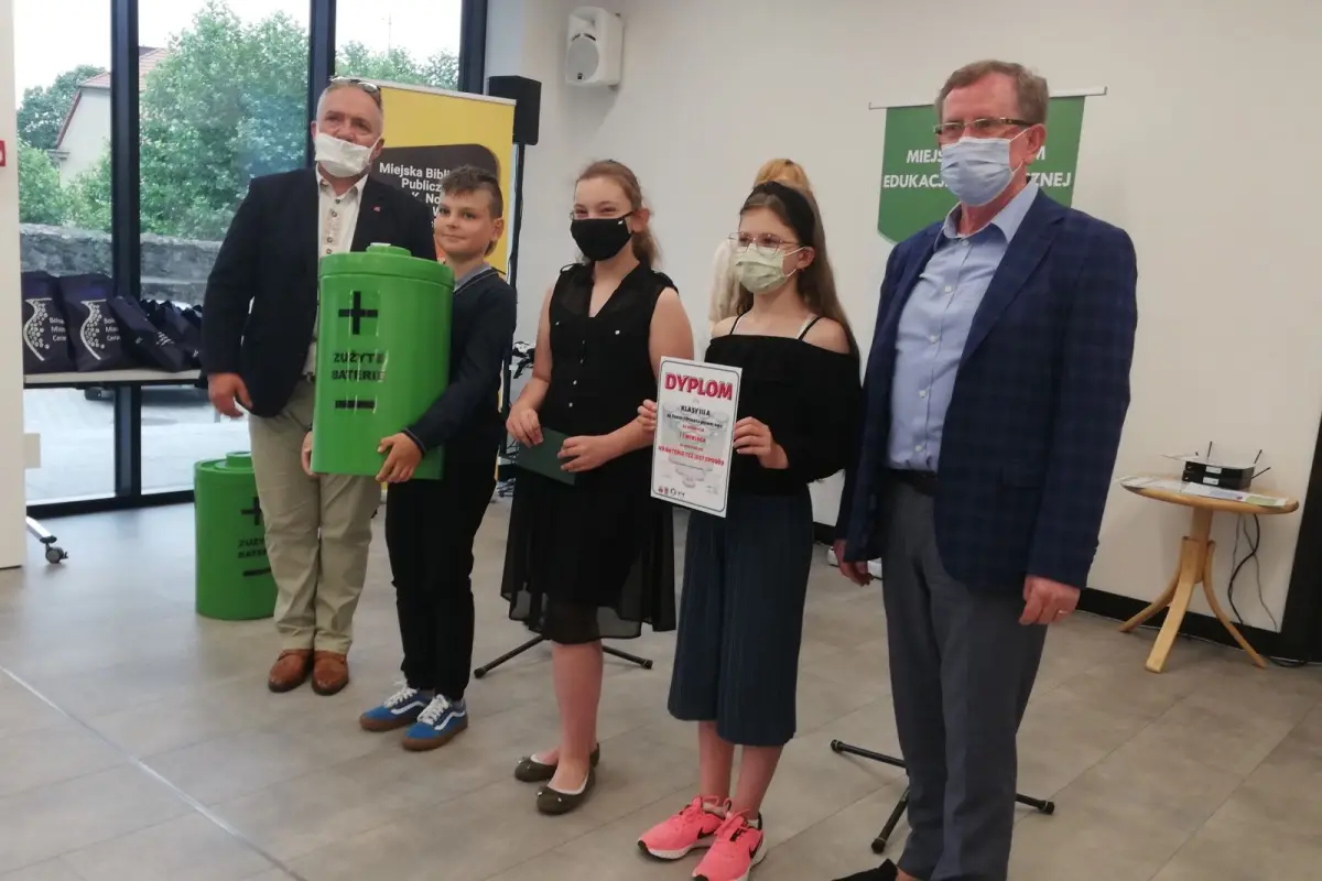Zebrali 1,2 TONY niebezpiecznych odpadów