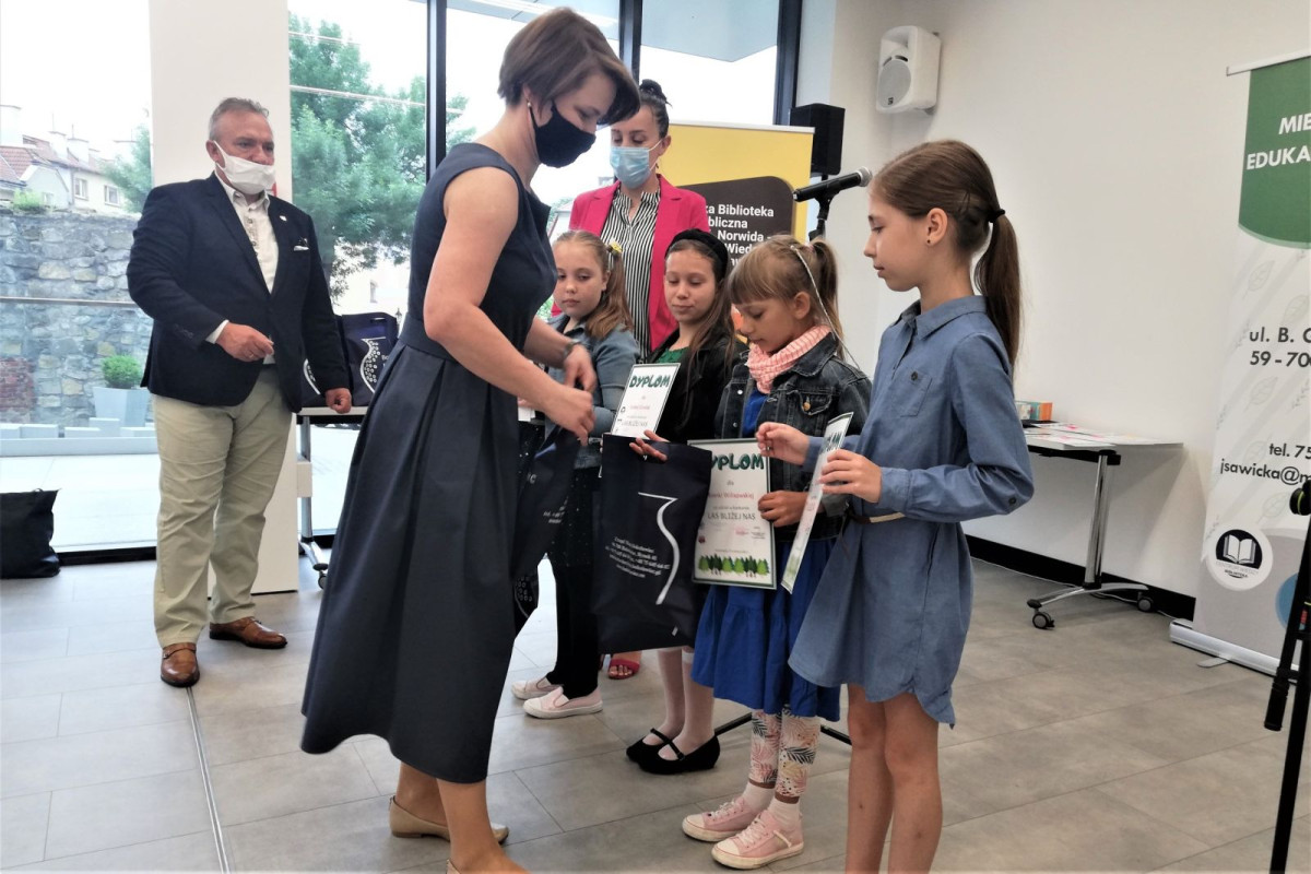 Zebrali 1,2 TONY niebezpiecznych odpadów