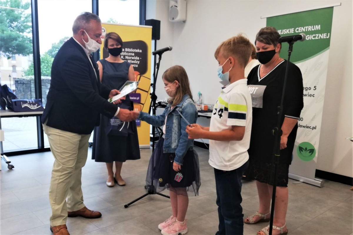 Zebrali 1,2 TONY niebezpiecznych odpadów