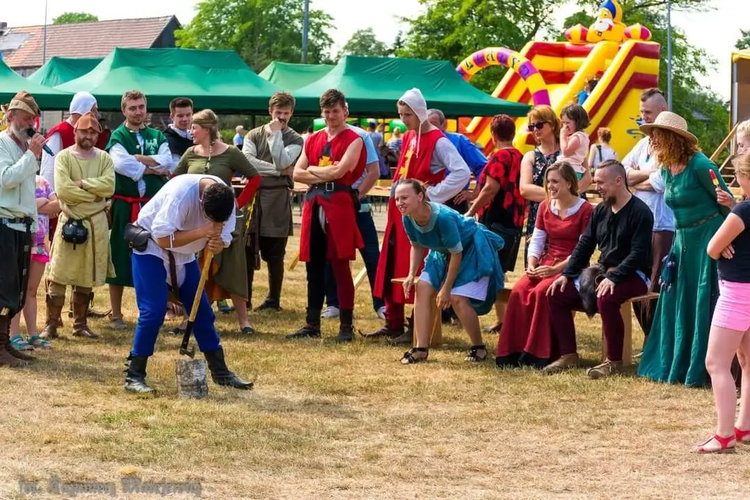Wraca Turniej o Miecz Sołtysa Krzyżowej! W programie pokaz tańców, bitwa o gród i Fire show