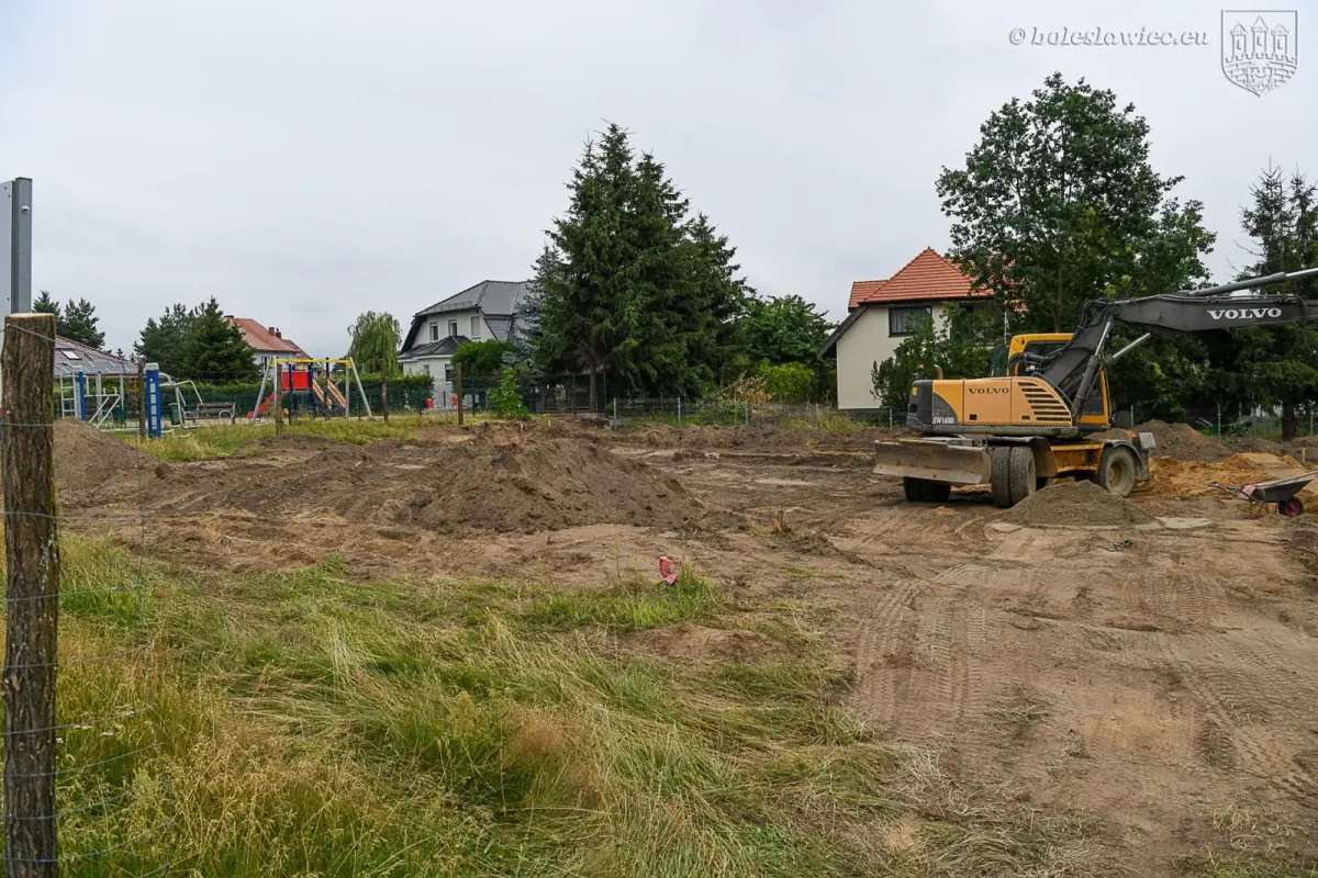 Prace przy ulicy Śluzowej w Bolesławcu