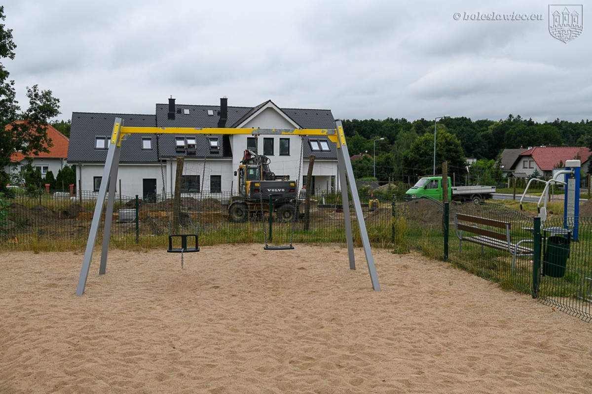 Prace przy ulicy Śluzowej w Bolesławcu