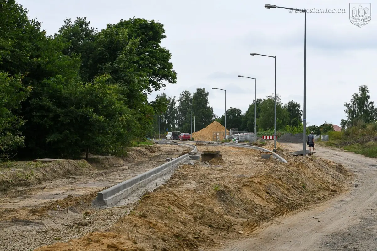 Prace przy ulicy Ptasiej w Bolesławcu