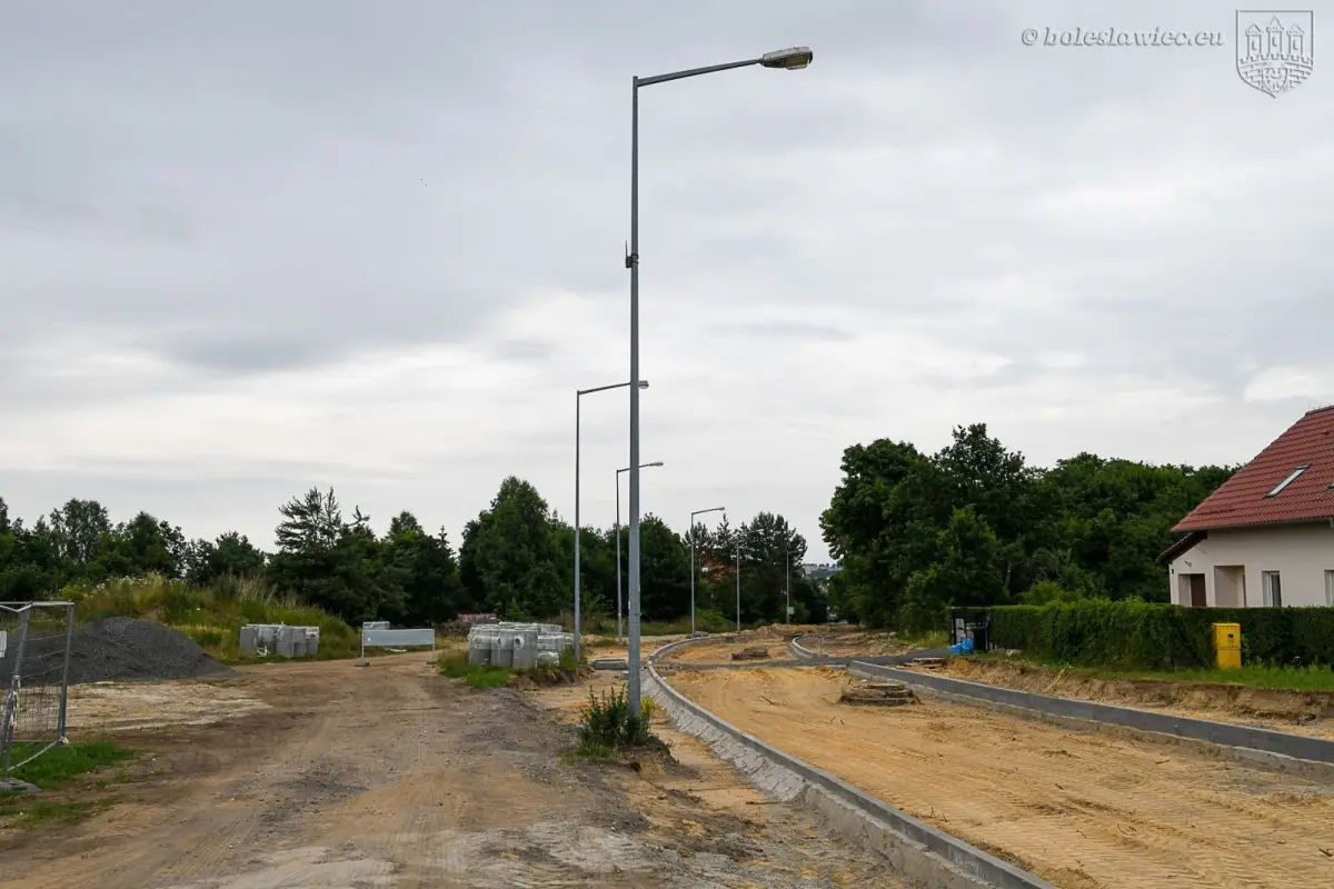 Prace przy ulicy Ptasiej w Bolesławcu