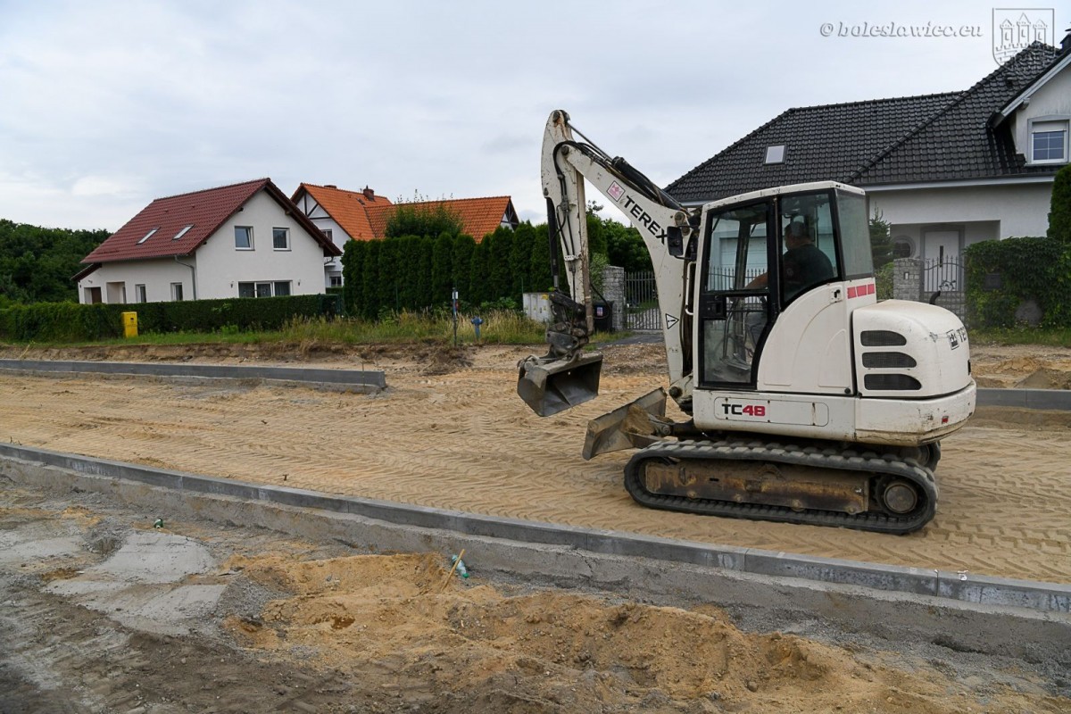 Prace przy ulicy Ptasiej w Bolesławcu
