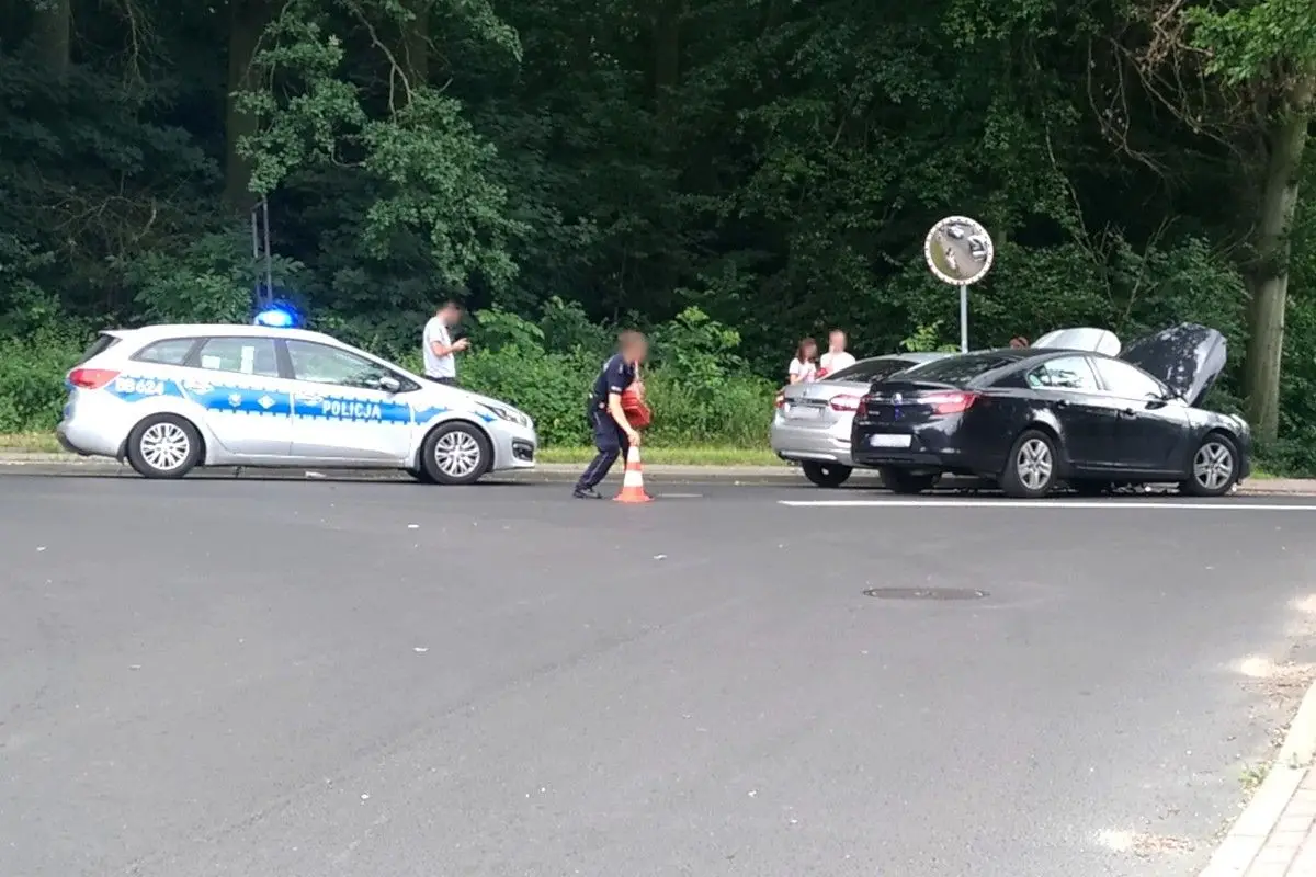Kolizja na skrzyżowaniu Góralskiej z Brzozową