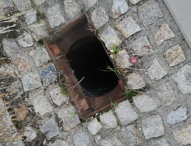 Skradziono kratki kanalizacyjne z mostu nad obwodnicą północną