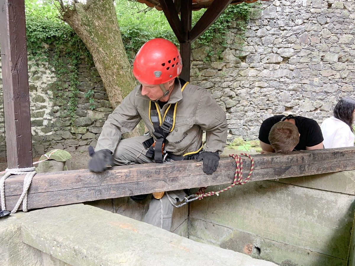 Badania na zamku Grodziec