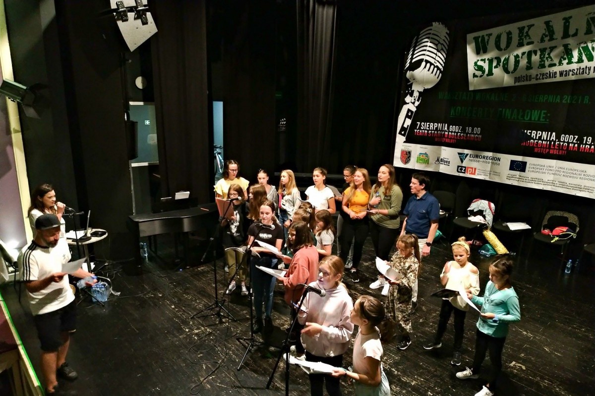 Polsko-czeskie warsztaty wokalne dla dzieci i młodzieży w MDK w Bolesławcu