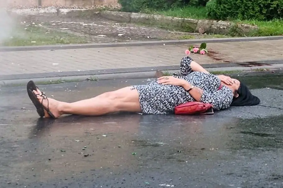 Zamieszki w Lubinie przed komendą policji