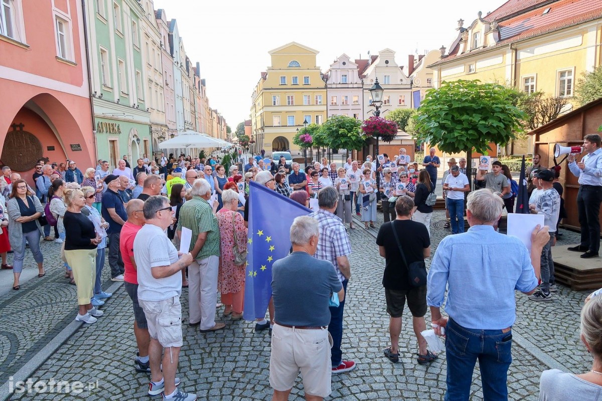 Protest w obronie TVN