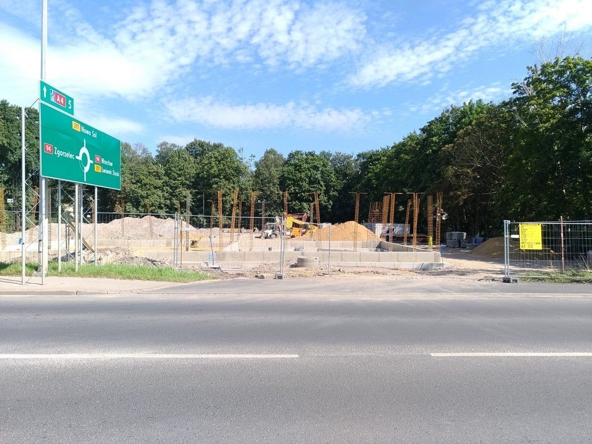 Budowa restauracji McDonald's w Bolesławcu