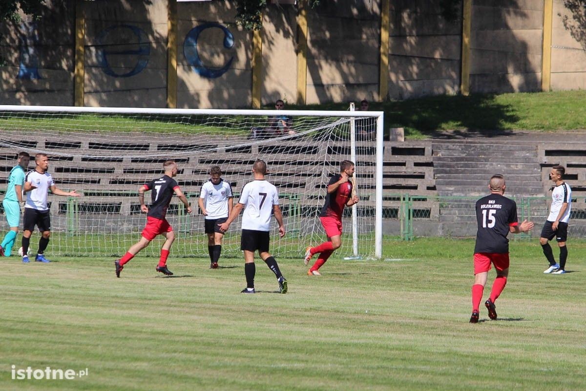 BKS wysoko wygrywa z Twardym Świętoszów