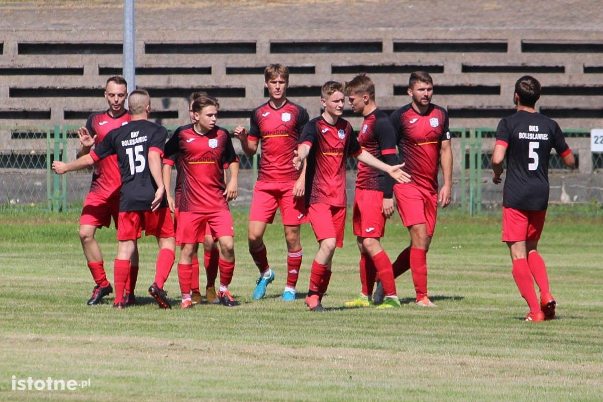 BKS wysoko wygrywa z Twardym Świętoszów