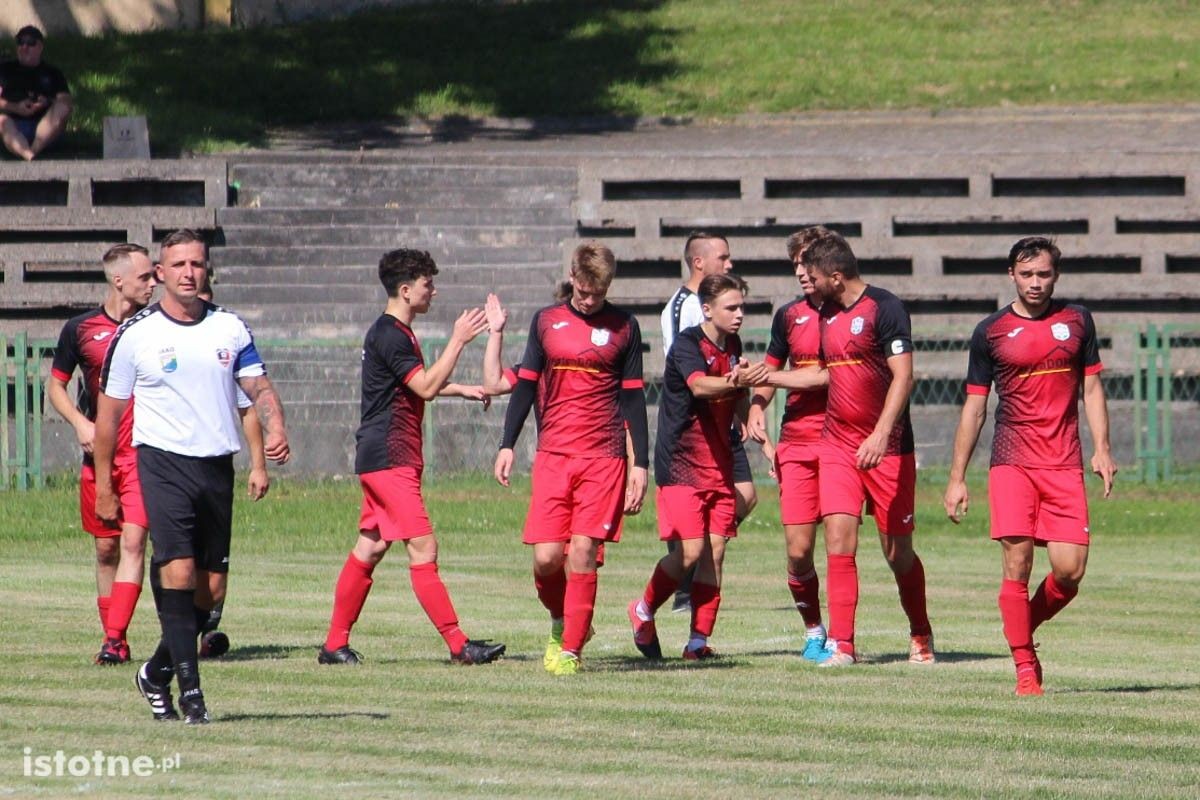 BKS wysoko wygrywa z Twardym Świętoszów