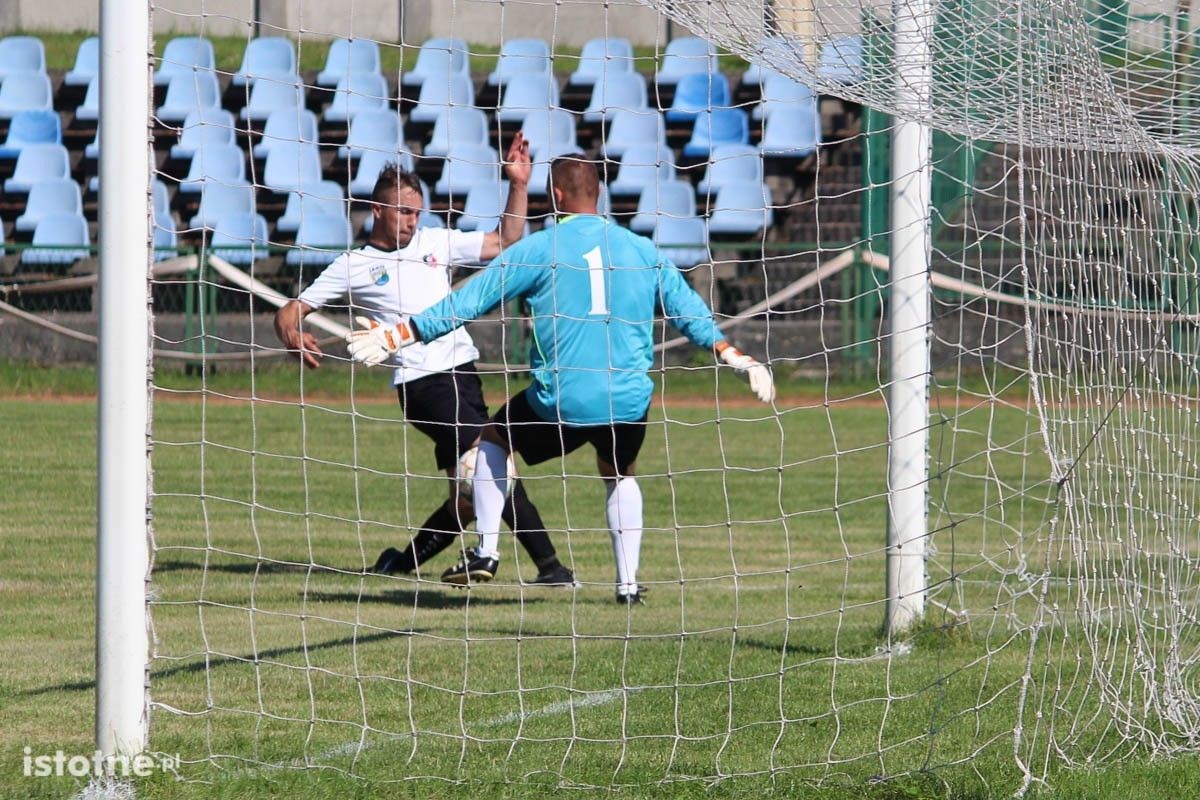 BKS wysoko wygrywa z Twardym Świętoszów