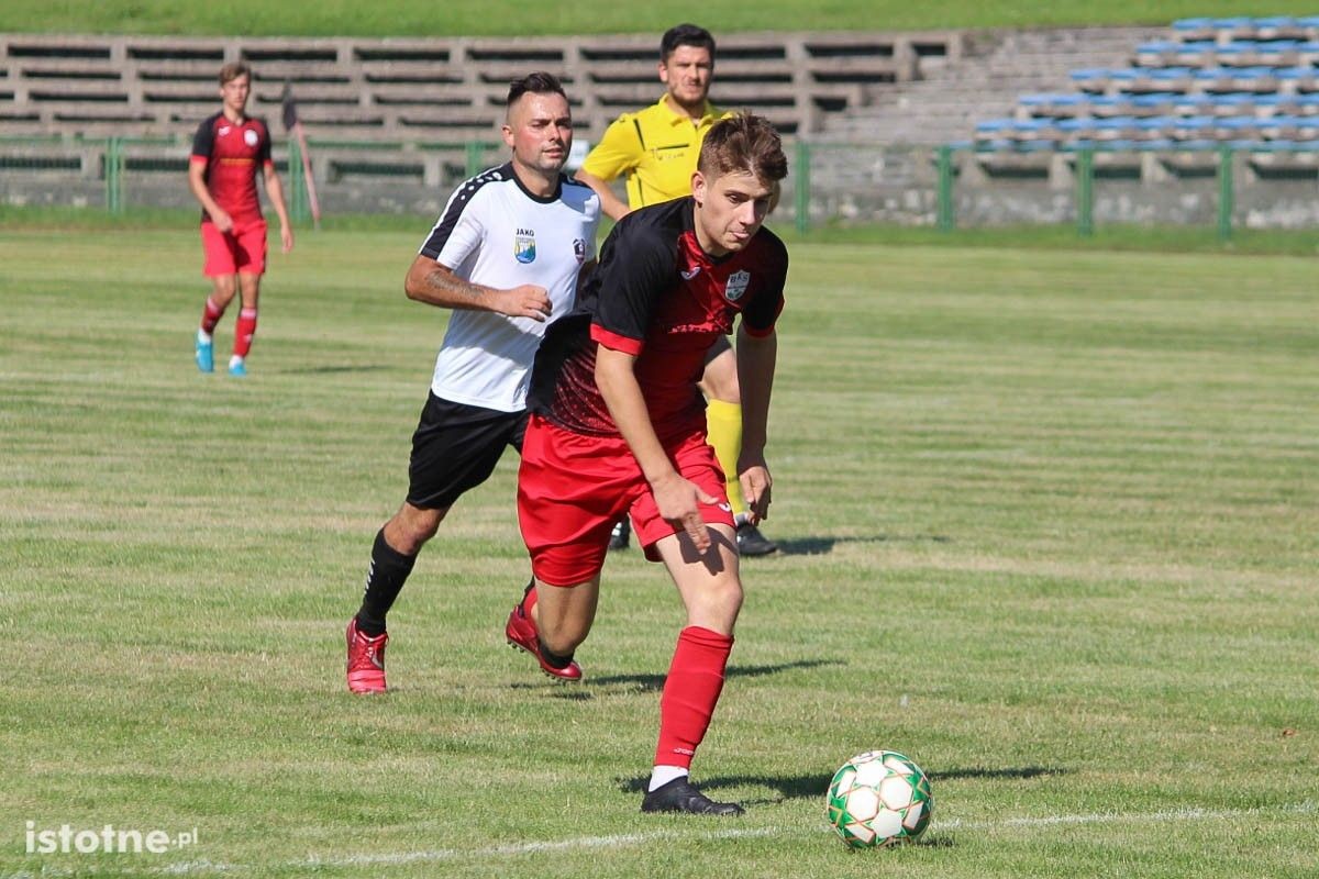 BKS wysoko wygrywa z Twardym Świętoszów