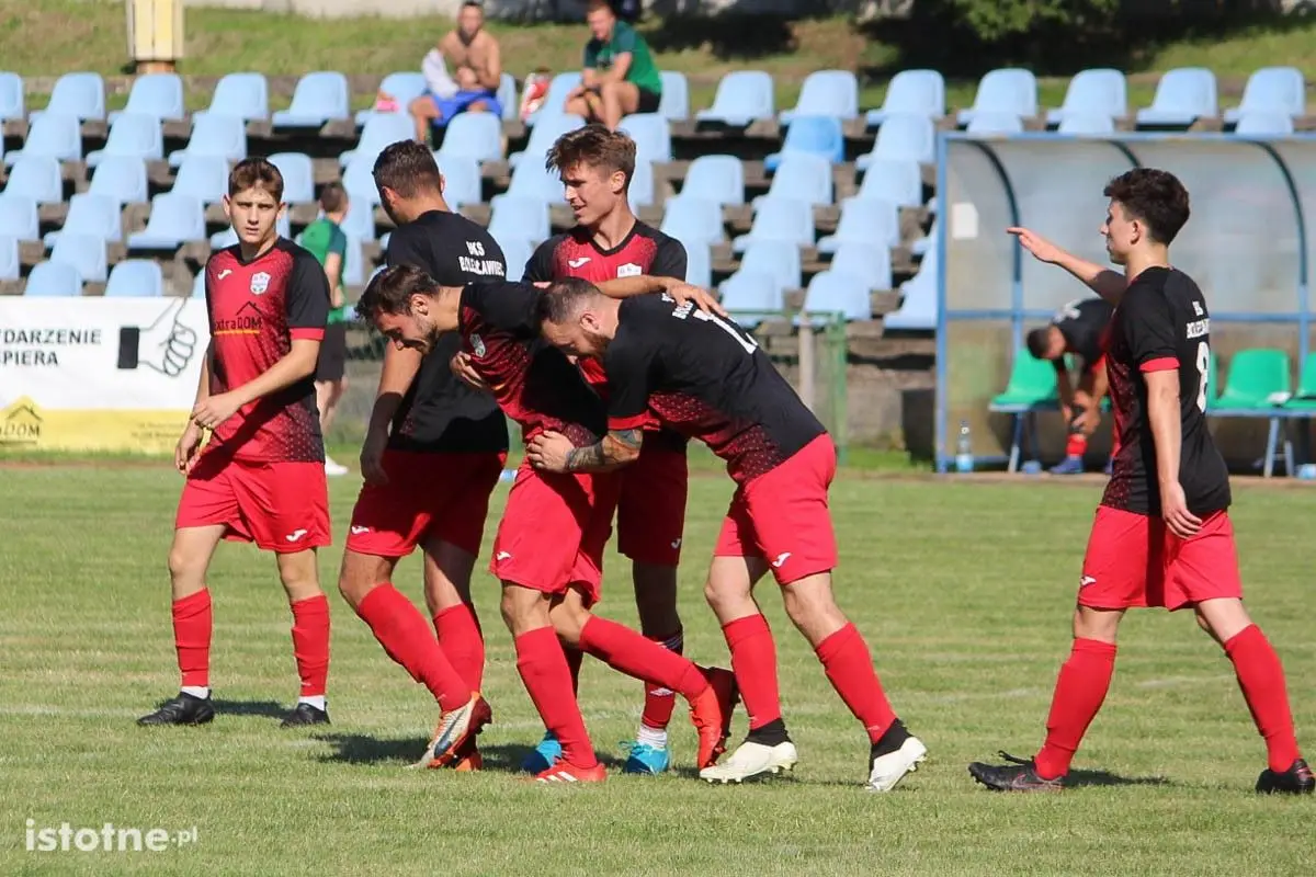 BKS wysoko wygrywa z Twardym Świętoszów