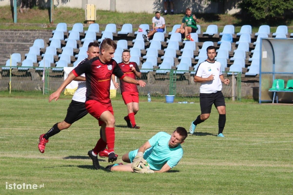 BKS wysoko wygrywa z Twardym Świętoszów