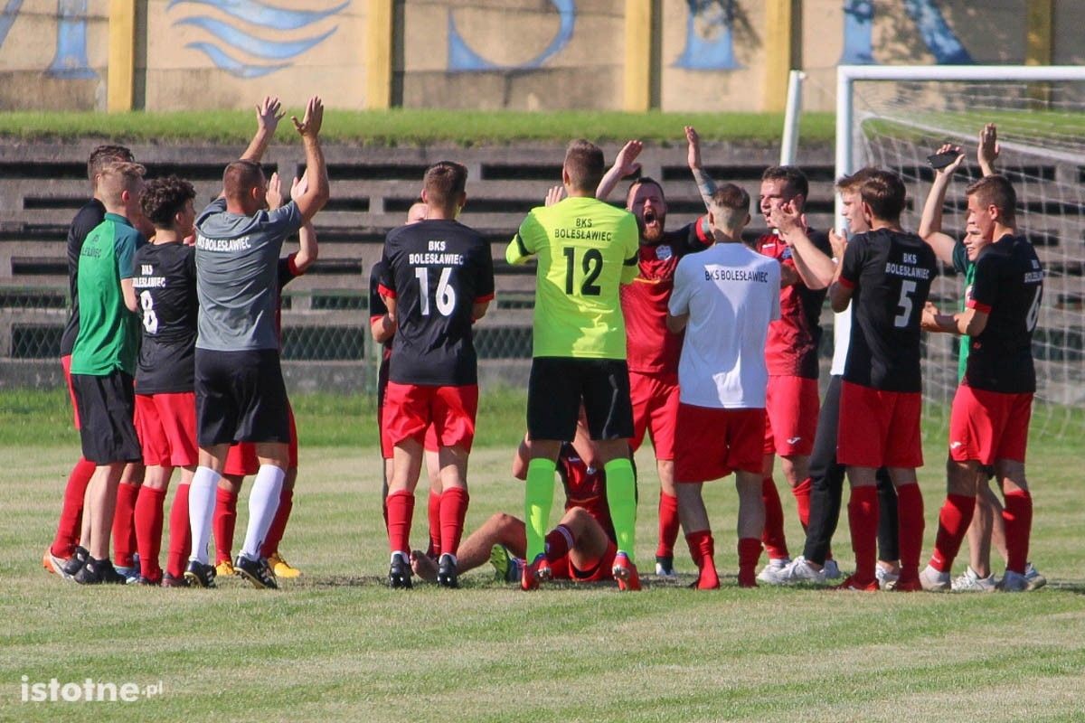 BKS wysoko wygrywa z Twardym Świętoszów