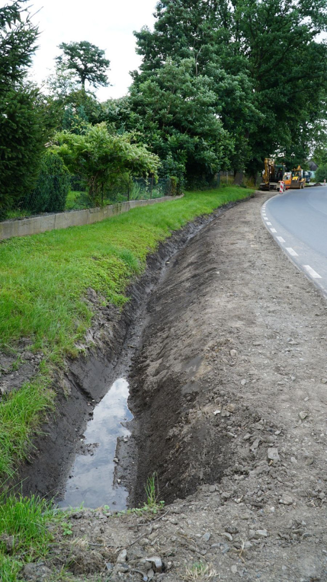 Budowa chodnika w miejscowości Różyniec
