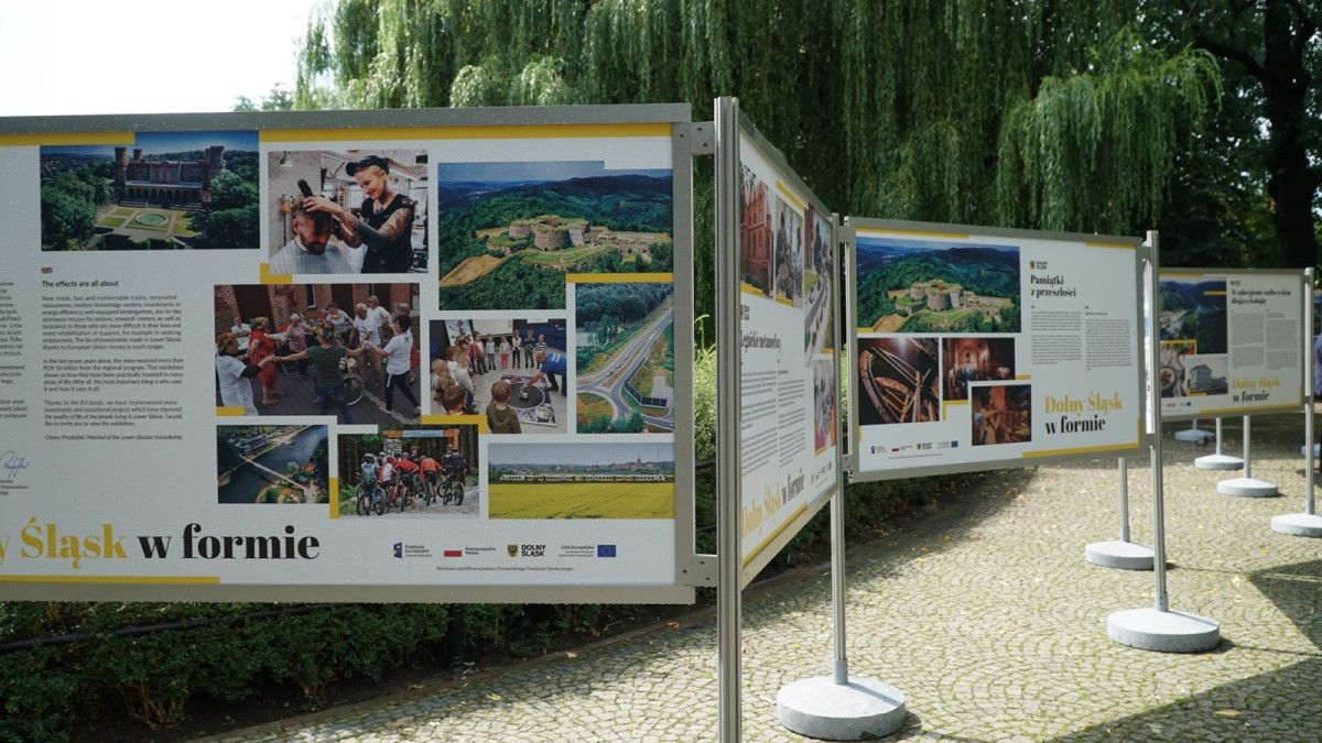 Wystawa plenerowa „Dolny Śląsk w formie” na bolesławieckich plantach