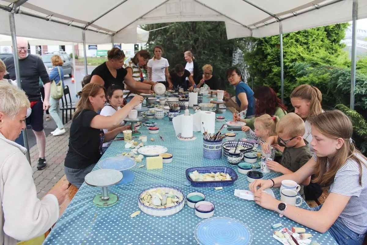 Ceramiczny ogród przy Ceramice Artystycznej