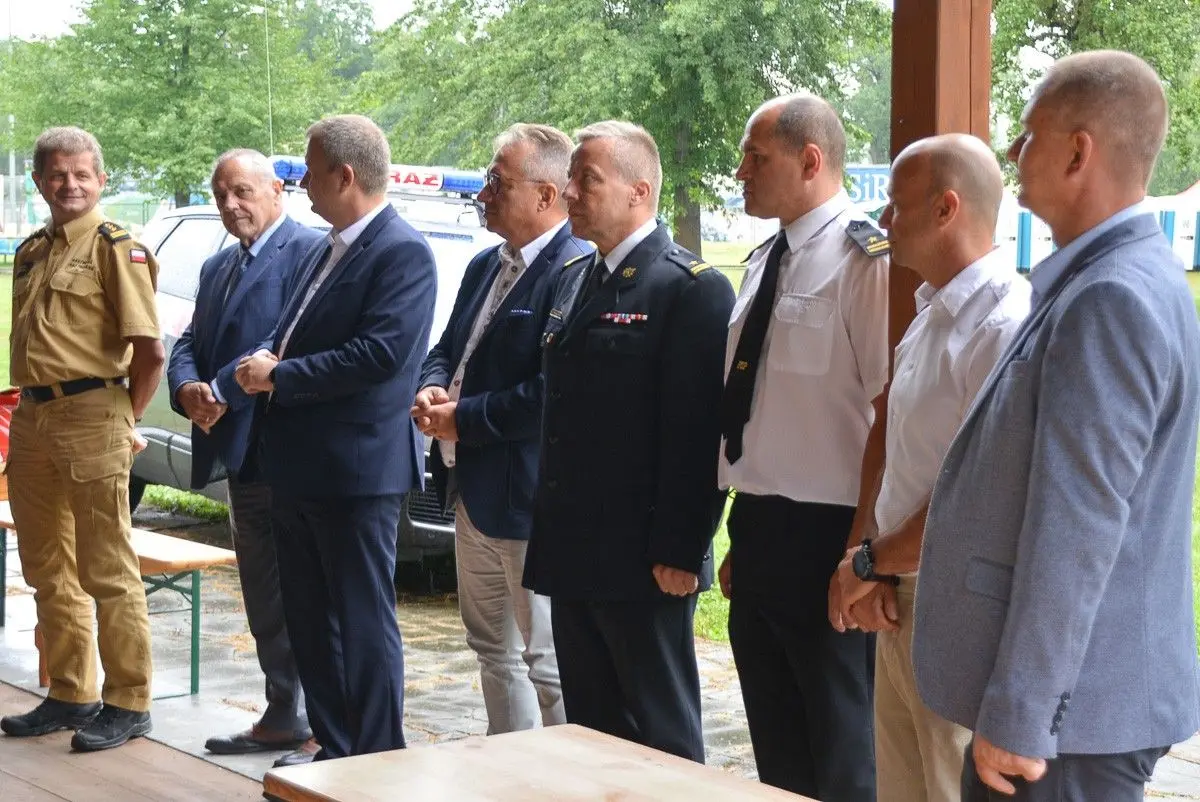 Mistrzostwa straży pożarnej w siatkówce plażowej w Bolesławcu – uroczystość finałowa