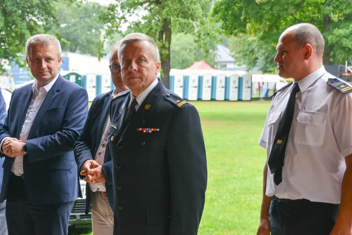 Mistrzostwa straży pożarnej w siatkówce plażowej w Bolesławcu – uroczystość finałowa