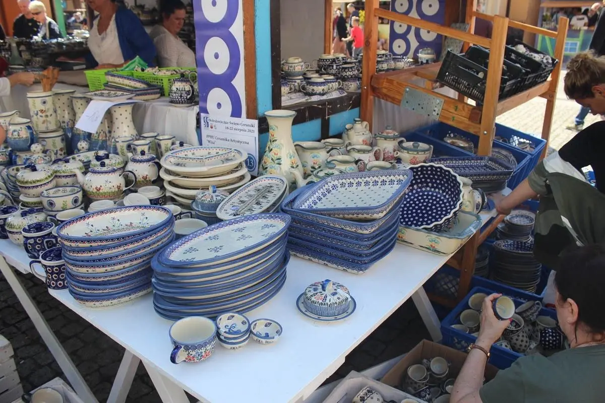 Targi ceramiczne na bolesławieckim rynku - piątek