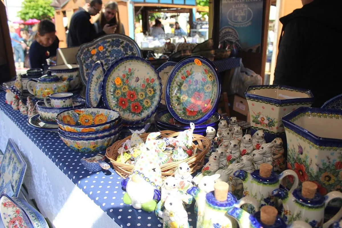 Targi ceramiczne na bolesławieckim rynku - piątek